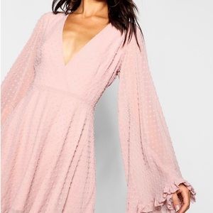 Dobby Chiffon widesleeve skater dress